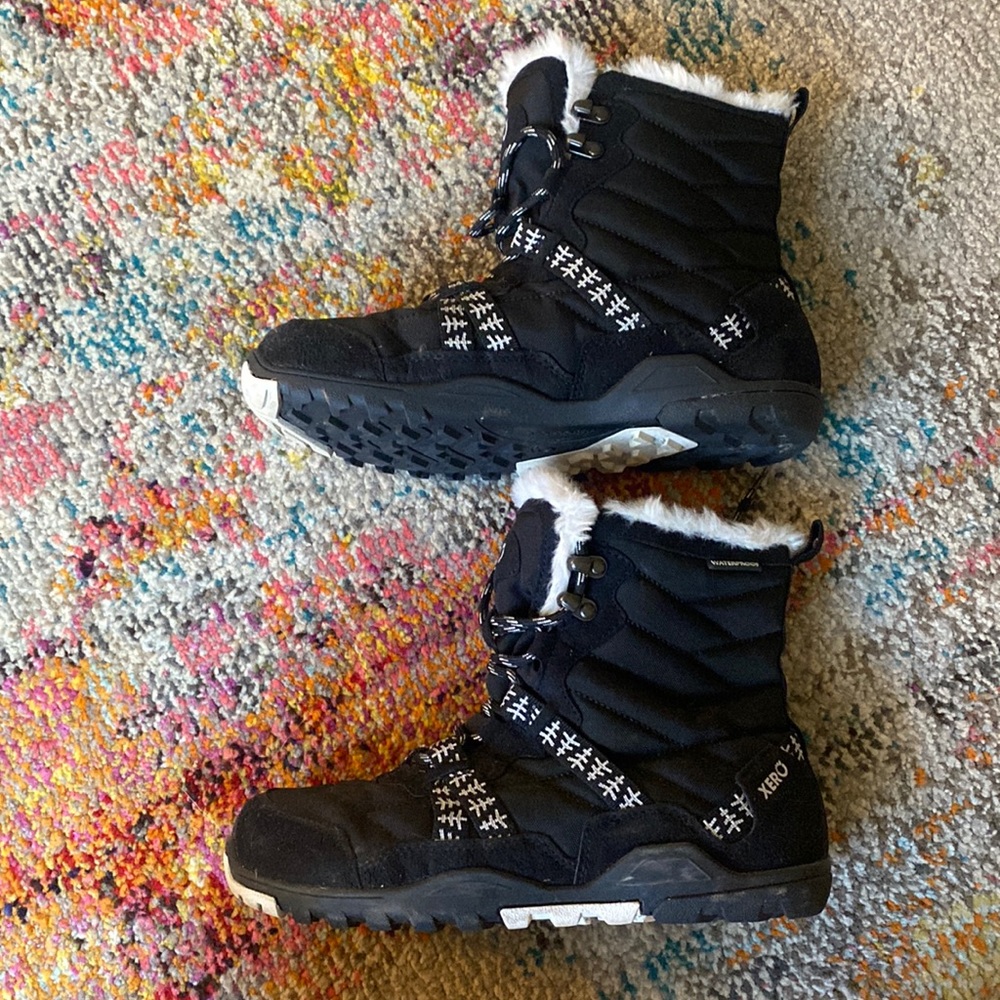 Xero snow boots